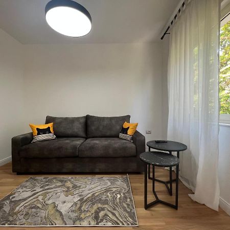 Lana Studio Apartment Tirana Exterior photo