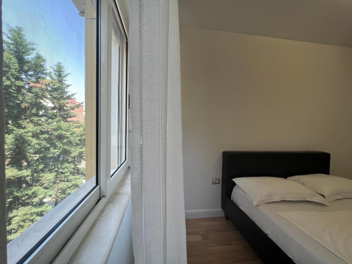 Lana Studio Apartment Tirana Exterior photo